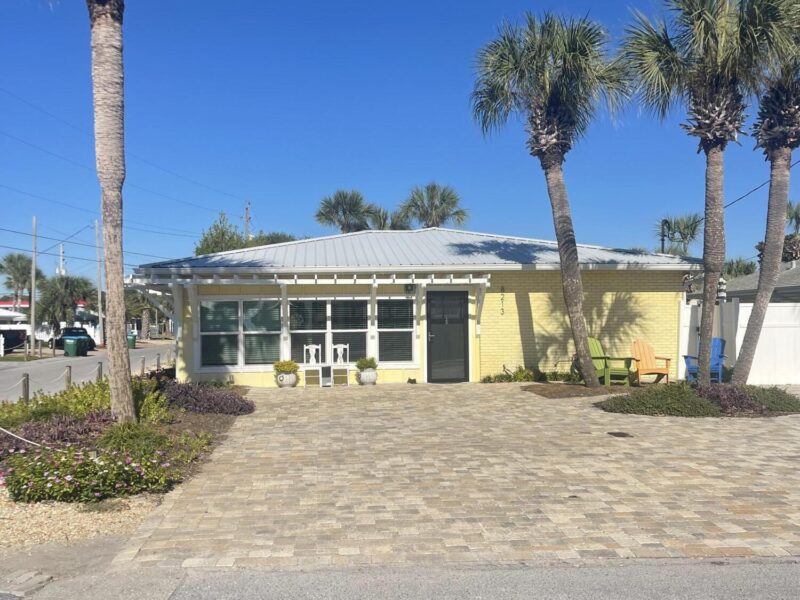 8213 Surf Drive